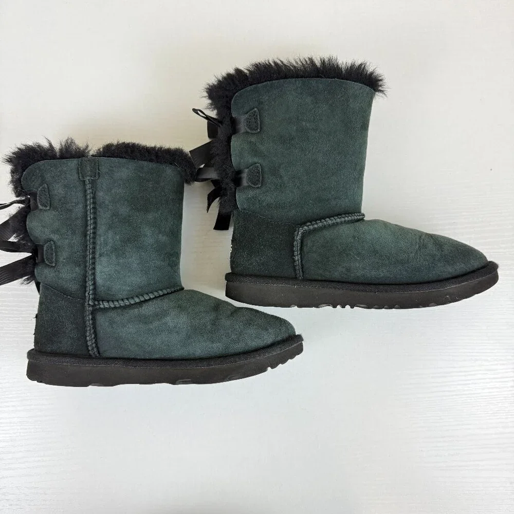 EUC UGG Kids Bailey Black Boots S/N 1017394K